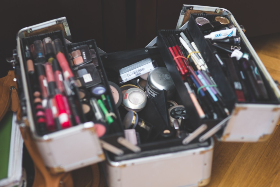 How to Clean and Maintain Your Makeup Box for Longevity